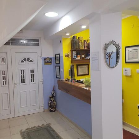 Apartments & Rooms Left River Белград Екстериор снимка